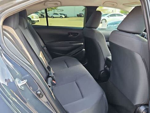 Used 2025 Toyota Corolla LE FWD image 17