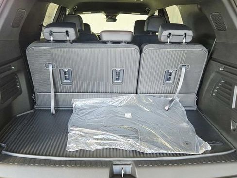New 2026 Chevrolet Traverse Z71 w/ Driver Confidence Package image 13
