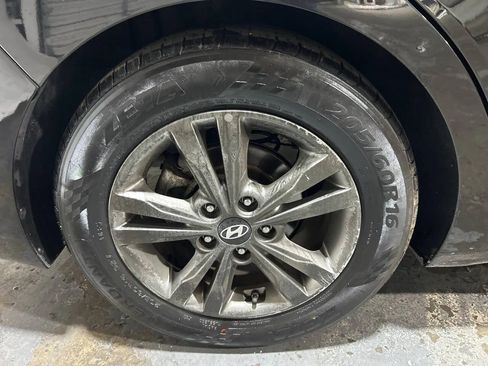 Used 2018 Hyundai Elantra SEL image 36