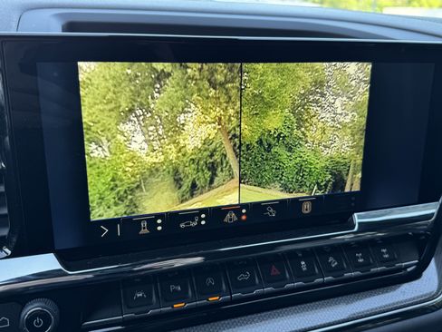 Used 2024 Chevrolet Silverado 1500 ZR2 w/ ZR2 Bison Edition image 40