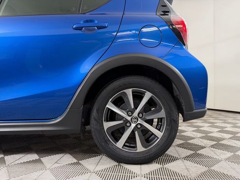 Used 2018 Toyota Prius C Two FWD image 28