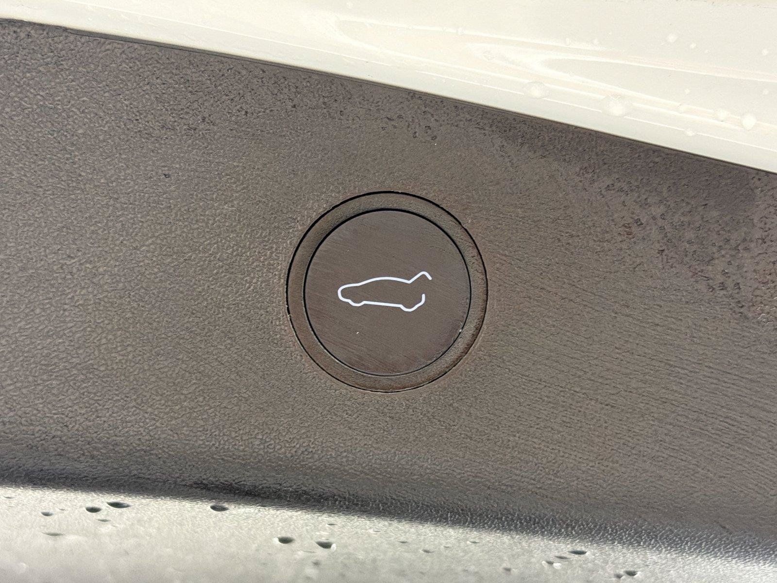 Used 2022 Tesla Model 3 Performance AWD/4WD image 17