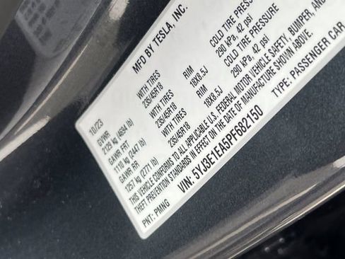Used 2023 Tesla Model 3 Standard Range RWD image 29