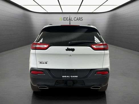Used 2017 Jeep Cherokee High Altitude AWD/4WD image 6