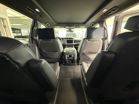 Used 2021 GMC Yukon Denali AWD/4WD image 15