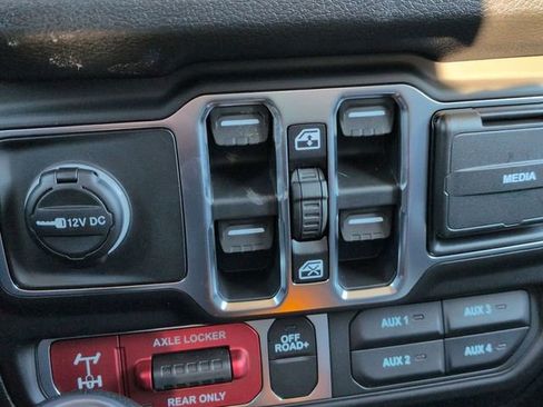 New 2026 Jeep Gladiator Sport AWD/4WD image 15