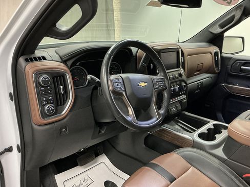 Used 2021 Chevrolet Silverado 1500 High Country w/ Safety Package II AWD/4WD image 10