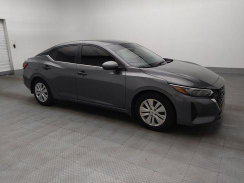 Used 2025 Nissan Sentra S FWD image 11