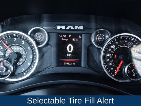 Used 2024 RAM 2500 Big Horn image 28