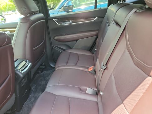 Used 2021 Cadillac XT6 Premium Luxury FWD image 10