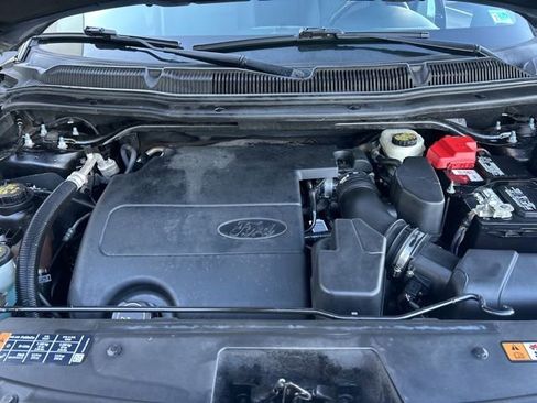 Used 2015 Ford Explorer XLT image 10