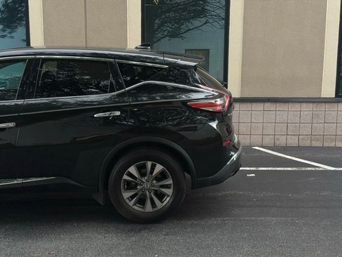 Used 2018 Nissan Murano S image 11