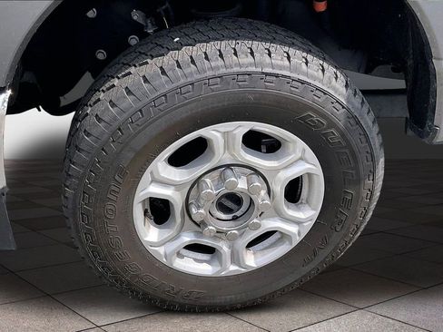 Used 2025 Ford F250 XLT w/ F-250 >10K GVWR Package AWD/4WD image 9