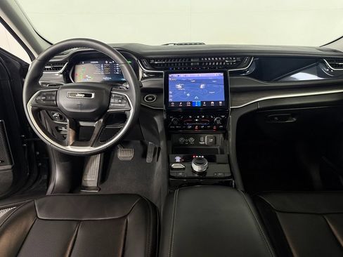 Used 2023 Jeep Grand Cherokee 4WD 4xe w/ Luxury Tech Group II image 14