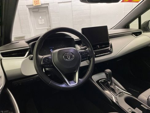 Used 2024 Toyota Corolla SE w/ SE Convenience Package FWD image 13