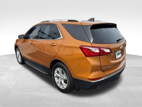 Used 2019 Chevrolet Equinox LT FWD image 10