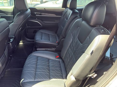 Used 2025 Kia Telluride SX Prestige X-Pro AWD/4WD image 51