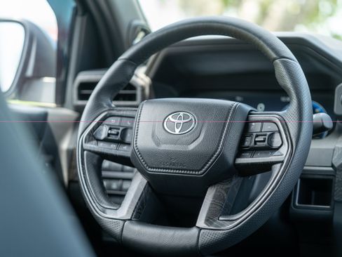 Used 2025 Toyota 4Runner TRD Sport Premium AWD/4WD image 18