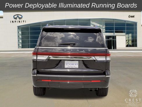 Used 2024 Lincoln Navigator Premiere AWD/4WD image 4