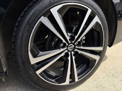 Used 2022 Nissan Sentra SR image 11