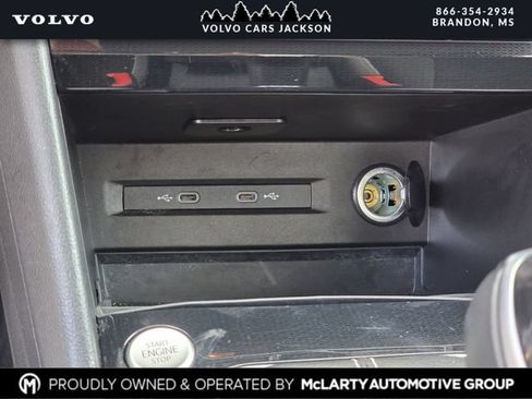 Used 2025 Volkswagen Taos SE AWD/4WD image 23
