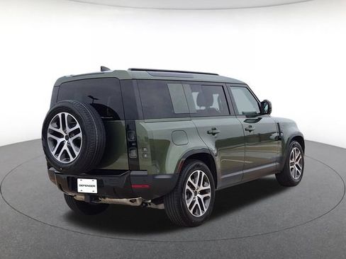 Used 2026 Land Rover Defender 110 S AWD/4WD image 5