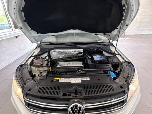 Used 2016 Volkswagen Tiguan S FWD image 17