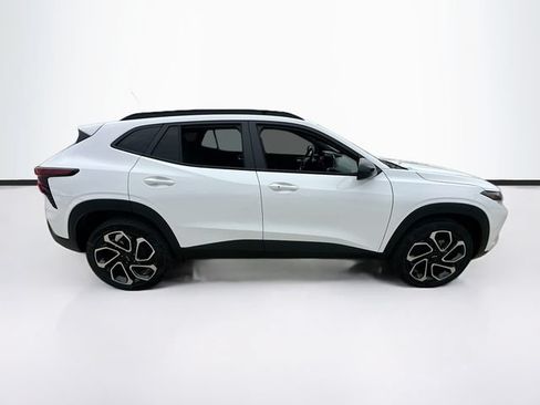 New 2026 Chevrolet Trax RS FWD image 5