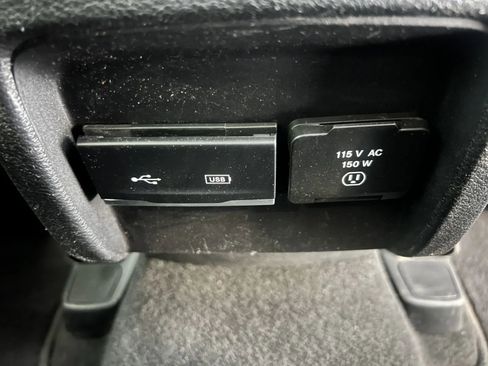 Used 2020 Jeep Cherokee Limited AWD/4WD image 27