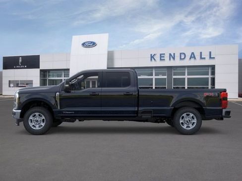New 2026 Ford F350 XLT w/ XLT Premium Package AWD/4WD image 3