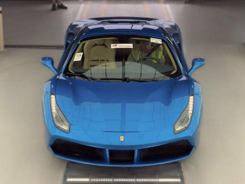 Used 2018 Ferrari 488 Spider RWD image 3