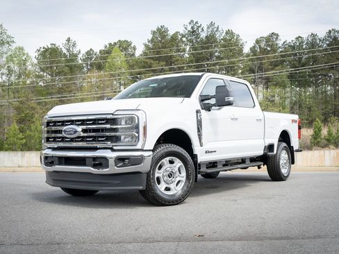 New 2026 Ford F350 XLT w/ XLT Premium Package AWD/4WD image 1