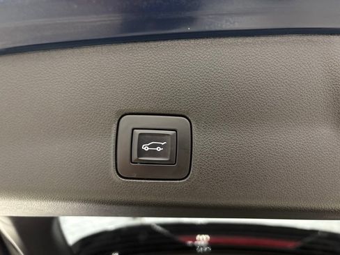 Used 2022 Chevrolet TrailBlazer ACTIV w/ Sun and Liftgate Package AWD/4WD image 36