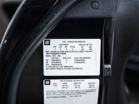 Used 2001 Chevrolet Corvette Convertible w/ Preferred Equipment Group2 RWD image 69