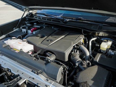 New 2026 Toyota Tundra Limited image 7