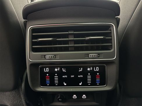 Certified 2025 Audi Q8 Premium Plus w/ Premium Plus Package image 25