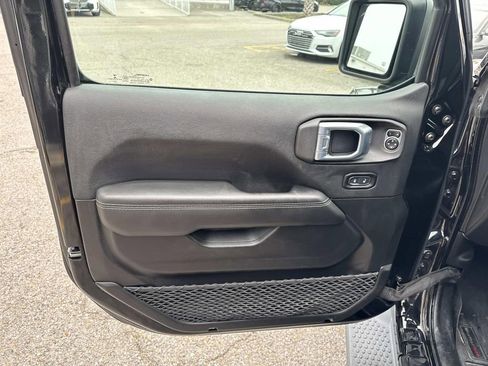 Used 2021 Jeep Wrangler Unlimited Sahara w/ Cold Weather Group image 20