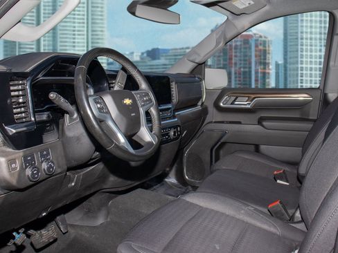 Used 2023 Chevrolet Silverado 1500 LT w/ Protection Package image 5