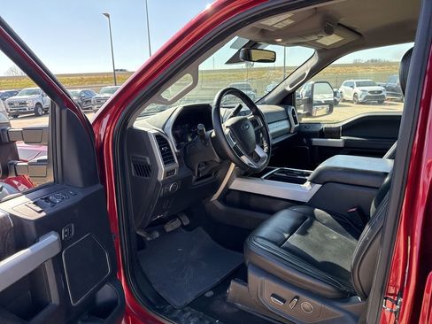 Used 2019 Ford F250 Lariat w/ Tow Technology Bundle image 20
