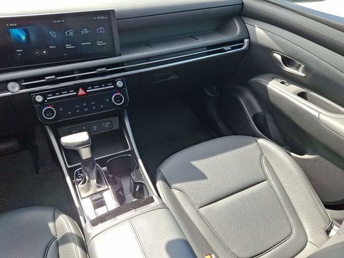 Used 2025 Hyundai Santa Cruz SEL image 12