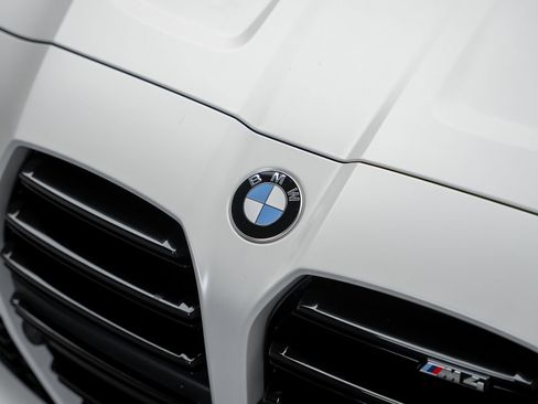 Used 2024 BMW M4 Coupe w/ Executive Package RWD image 5