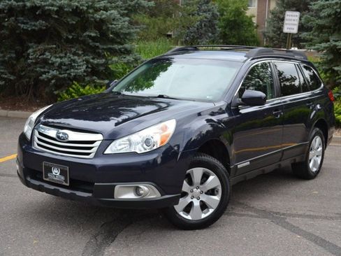 Used 2012 Subaru Outback 2.5i Premium w/ All-Weather Pkg image 1
