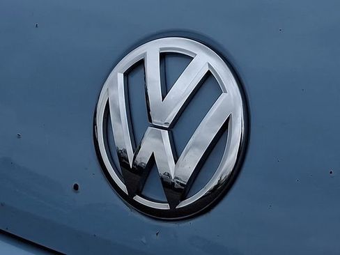 Used 2014 Volkswagen Beetle 1.8T FWD image 32