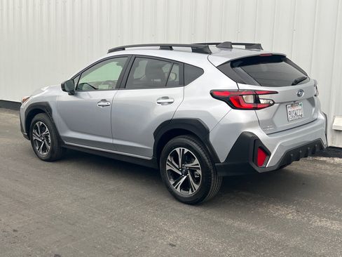 Used 2025 Subaru Crosstrek 2.5i Premium AWD/4WD image 4