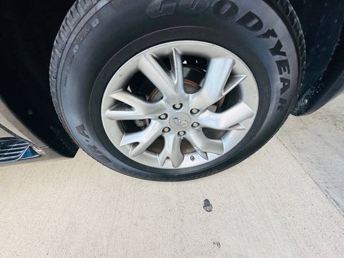 Used 2014 INFINITI QX80 4WD w/ Theater Package image 34