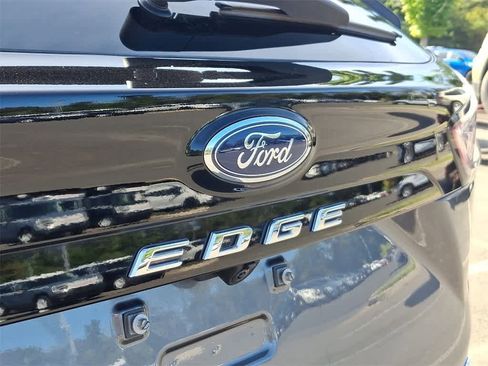 Used 2022 Ford Edge SEL w/ Convenience Package image 28