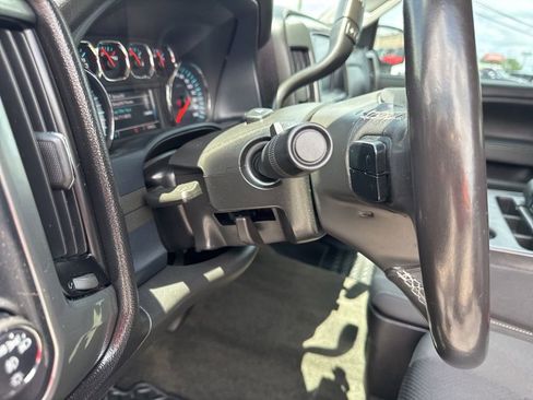 Used 2018 Chevrolet Silverado 1500 LT w/ LT Eassist Package AWD/4WD image 48