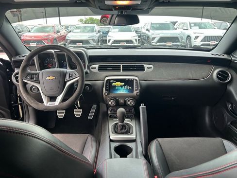 Used 2015 Chevrolet Camaro ZL1 RWD image 20