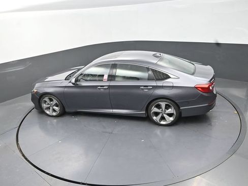 Used 2019 Honda Accord Touring image 14
