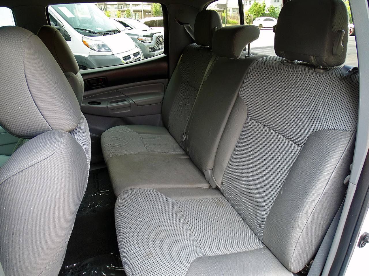 Used 2015 Toyota Tacoma 4x4 Double Cab w/ TRD Off-Road Package image 35